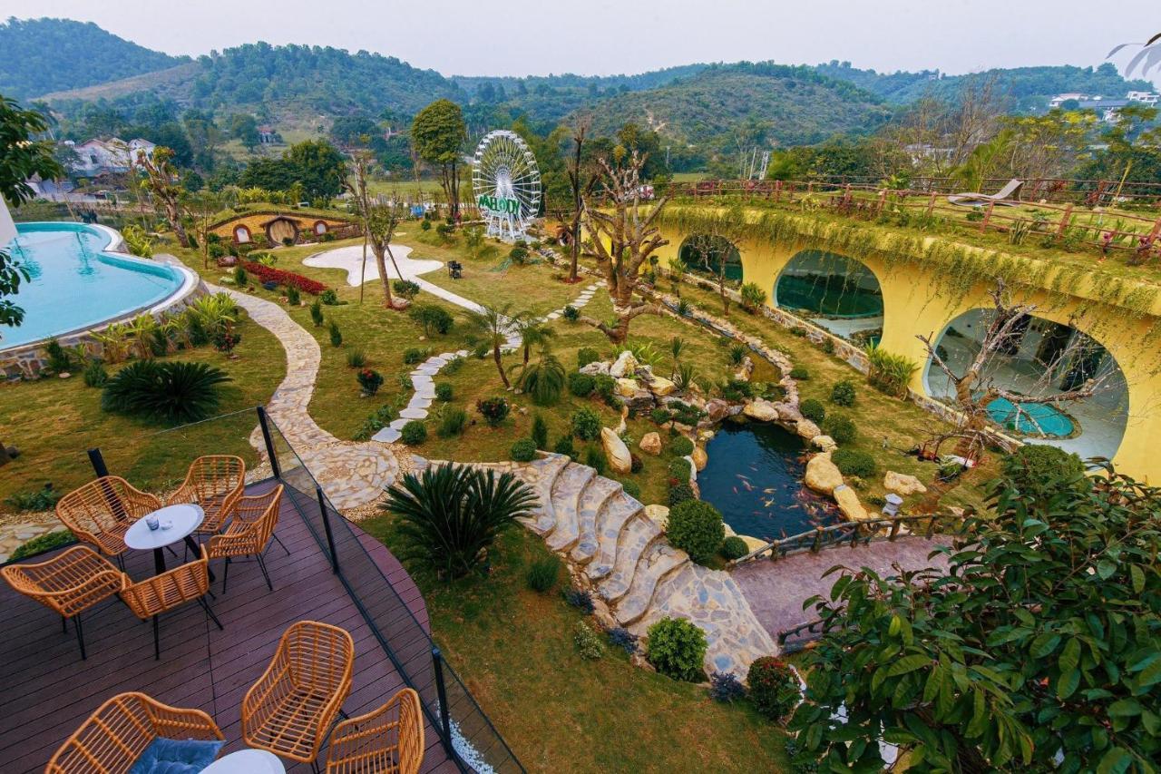 Melody Retreat - Venuestay Hòa Bình エクステリア 写真